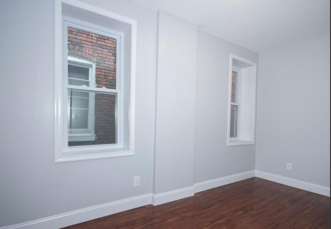 Building Photo - Beautiful Fully Renovated Baltimore City R...