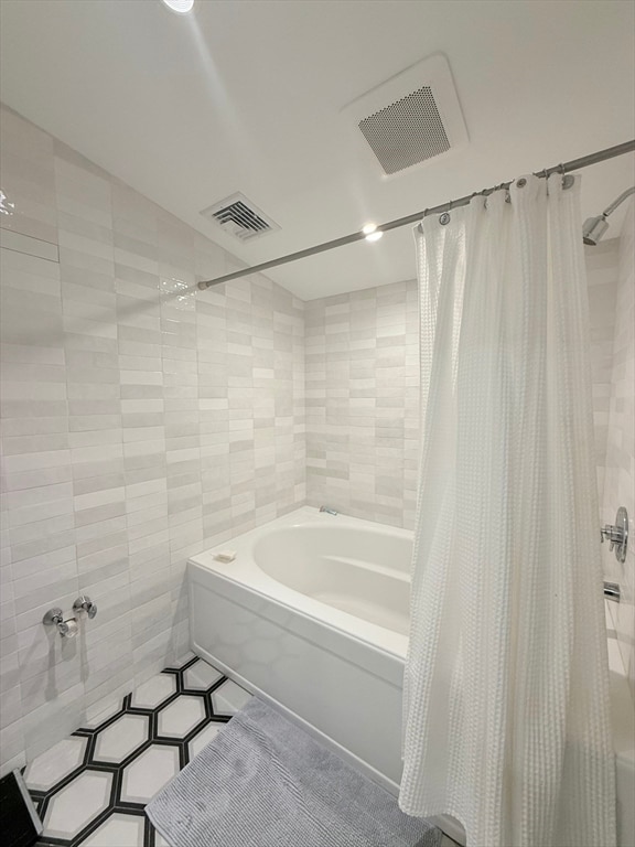 Building Photo - 6 Parkside Dr