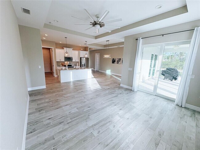 Building Photo - 14377 Overlook Ave