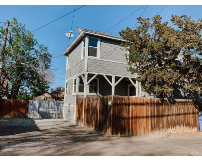 Primary Photo - 514 N Harris St
