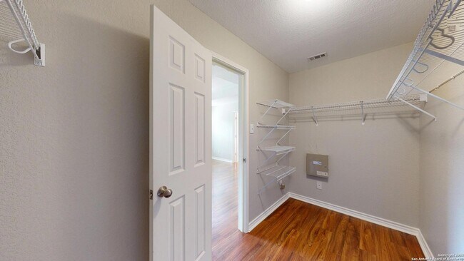 Building Photo - 9515 Boatman Pier