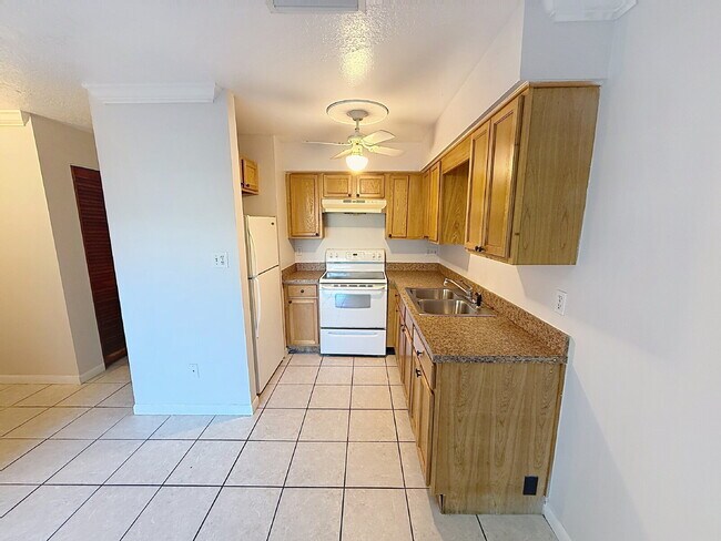 Building Photo - 506 Tennessee Ave