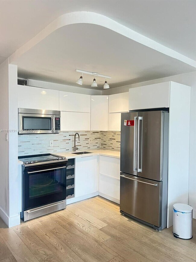 Building Photo - 1770 79th Street Causeway