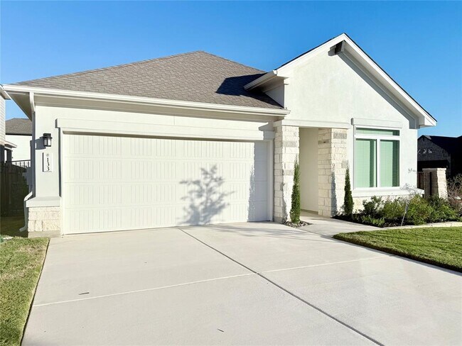 Primary Photo - 133 Cintilar St