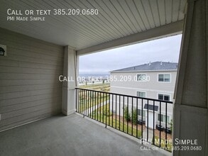 Building Photo - 189 W Ridge-P12