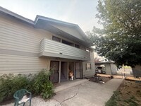Building Photo - 3007 E Central Ave