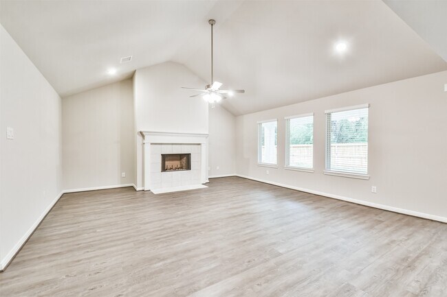 Building Photo - 133 S Timber Top Dr