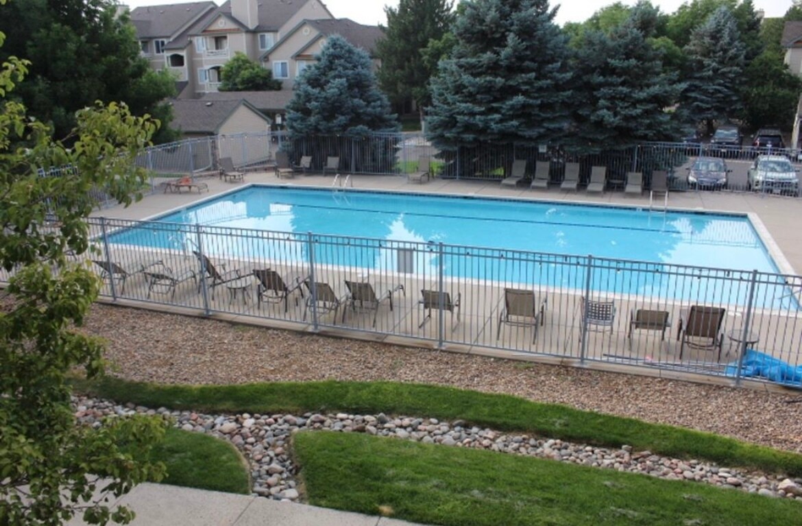 Building Photo - 9390 W Chatfield Pl