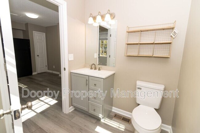 Building Photo - 5754 Taggart Dr