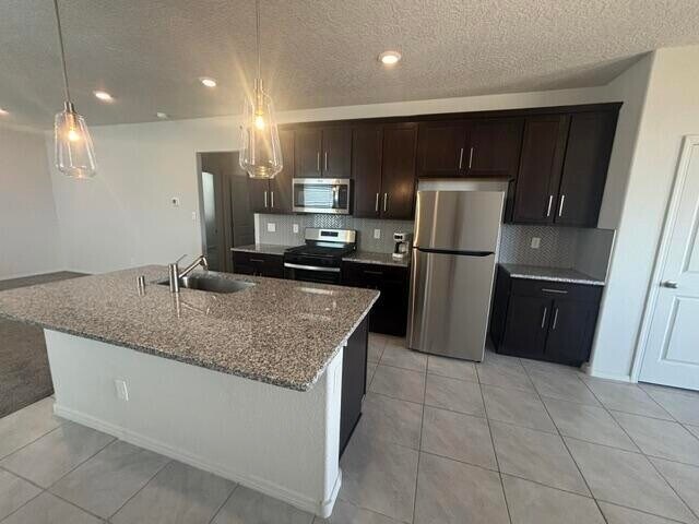 Building Photo - 1502 Calle Oeste NW