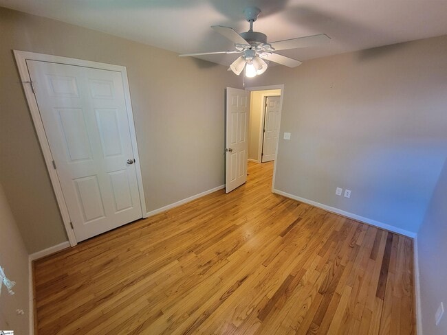 Building Photo - 409 Pinckney St