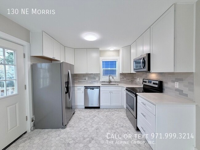 Building Photo - 130 NE Morris-