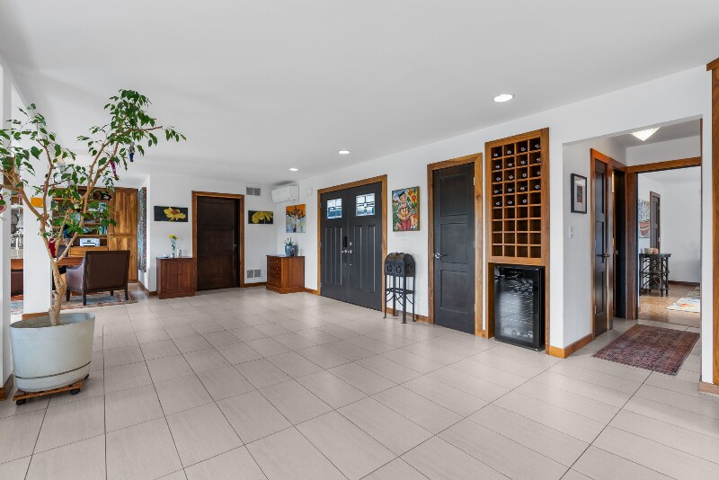 Building Photo - 504 S Coeur d'Alene St