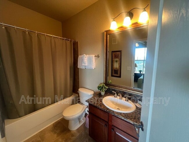 Building Photo - 903 Charo Pkwy