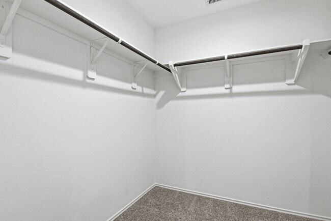 Building Photo - 24343 Saddlestone Green Dr