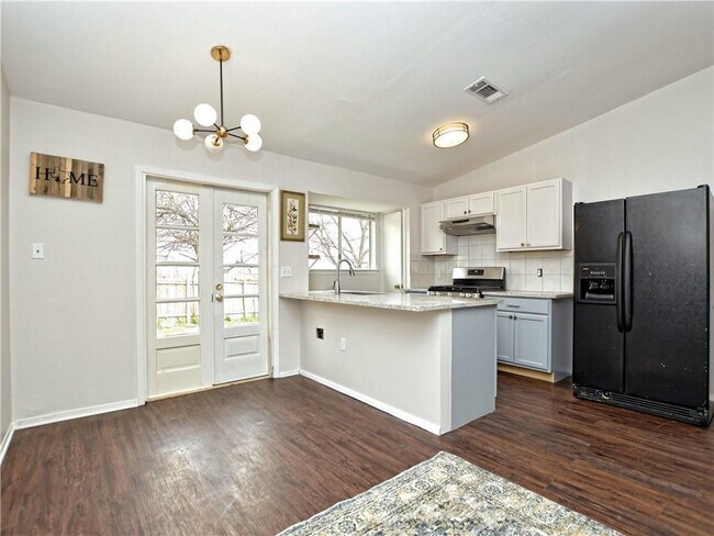 Building Photo - 9405 Quail Meadow Dr