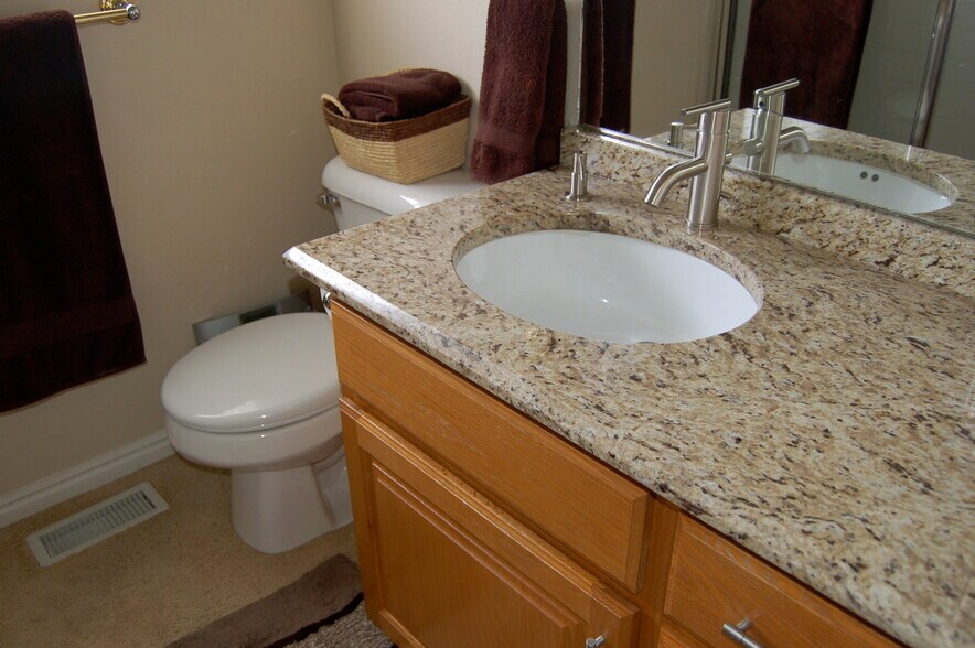 Master Bathroom - 454 E 800 N