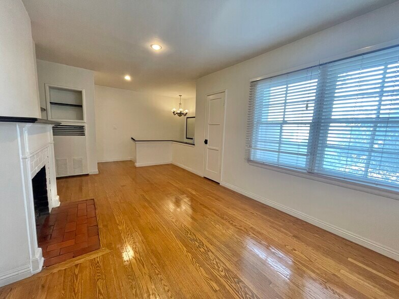 Building Photo - 5435 Colfax Ave