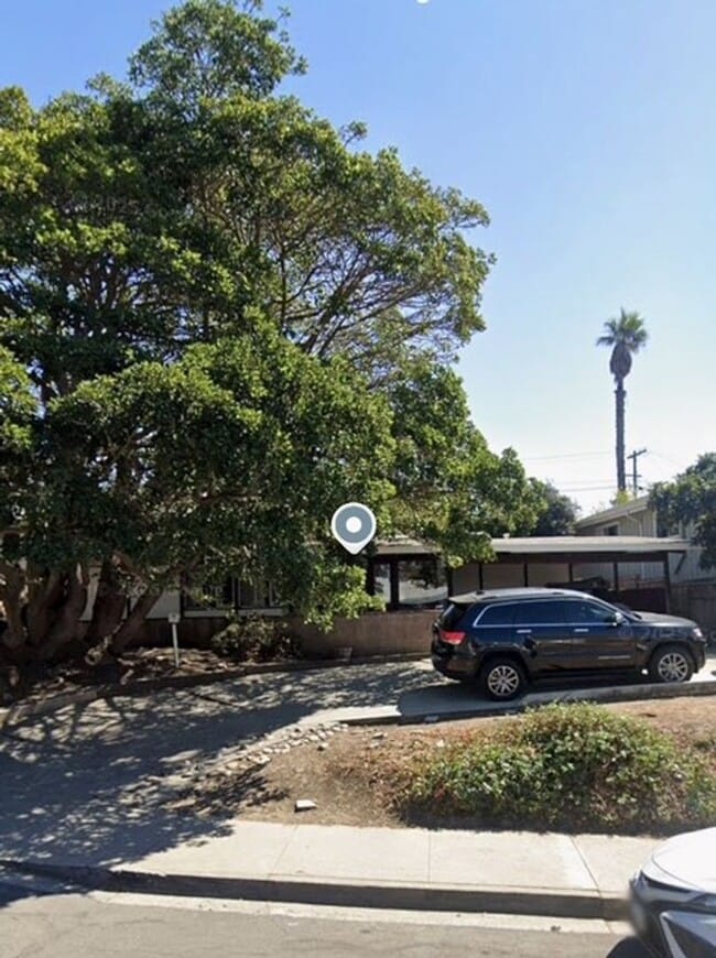 Building Photo - 3 bed House Across Street from Cal Poly