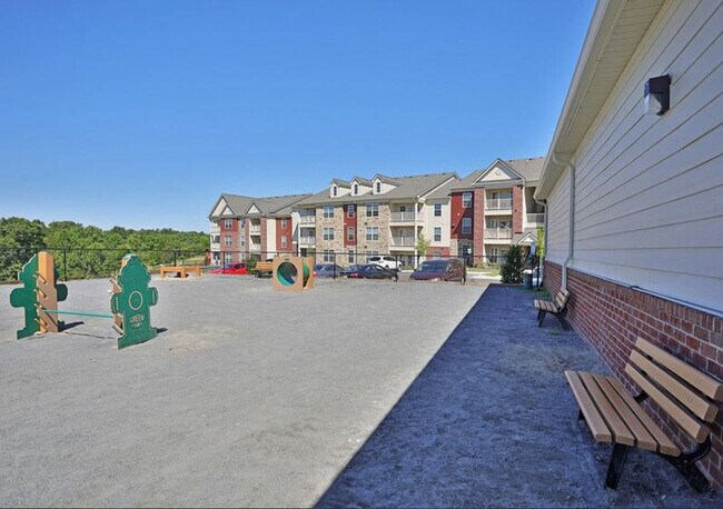 Building Photo - 645 Amber Meadows Way