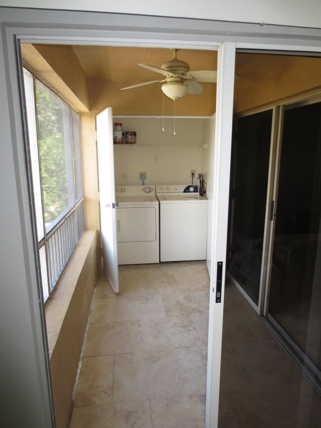 Building Photo - 2850 N Oakland Forest Dr