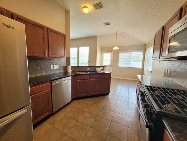 Building Photo - 11826 Fortune Park Dr