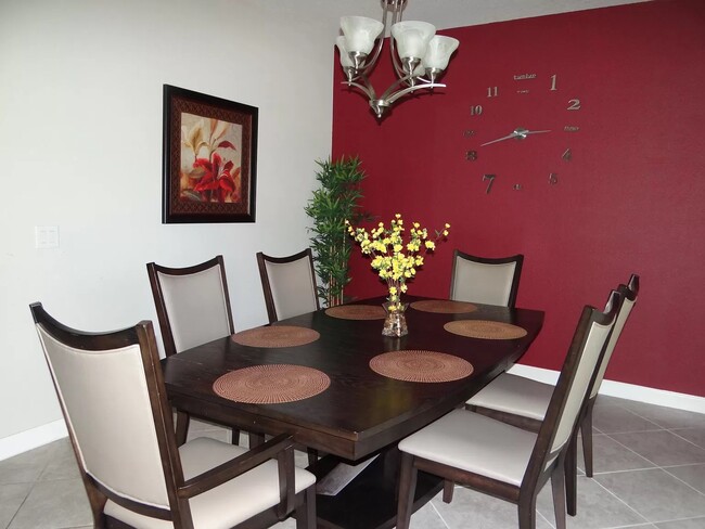 Dining Area - 17277 Old Tobacco Rd