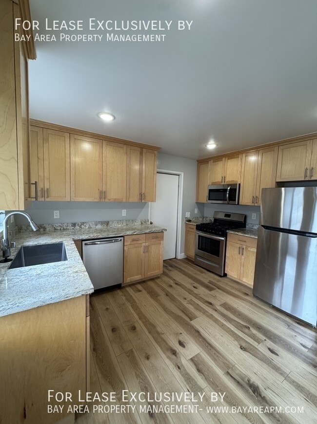 Building Photo - 338 Orchard Ave