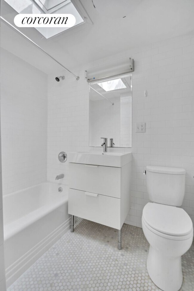 Building Photo - 278 Clifton Pl