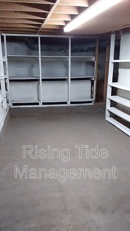 Building Photo - 316 20th Ave NE