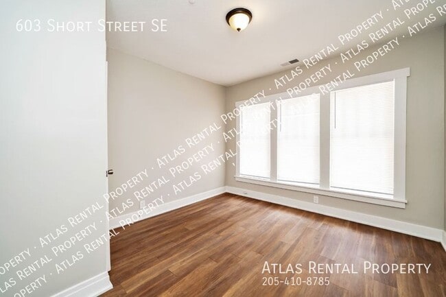 Building Photo - 603 Short St SE