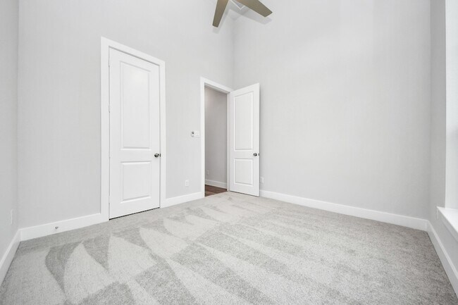 Building Photo - 26907 Southwick Vly Ln