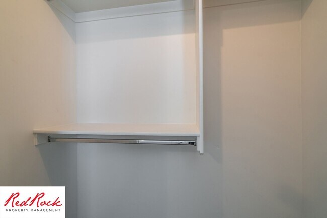 Building Photo - 2801 E 450 N