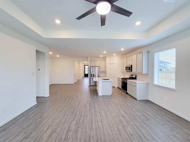 Building Photo - 9742 Rialto Hts Dr