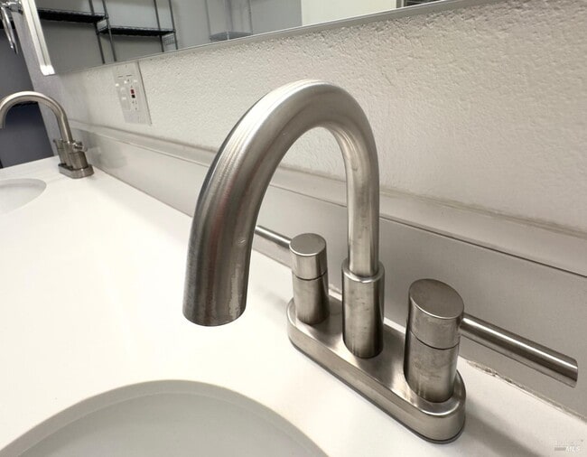 Building Photo - 16060 39th Ave