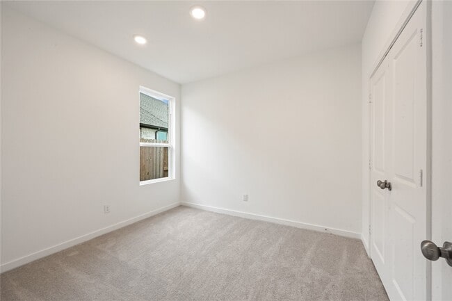 Building Photo - 31711 Wild Mdw Dr