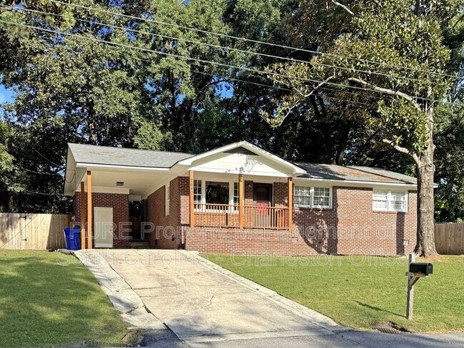 Building Photo - 2640 Orchid Ave