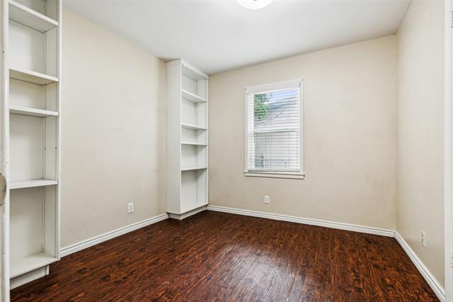 Building Photo - 5805 Tracyne Dr