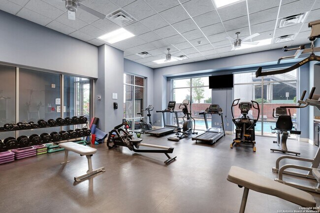 Building Photo - GORGEOUS FURNISHED CONDOMINIUM WITH GREAT ...