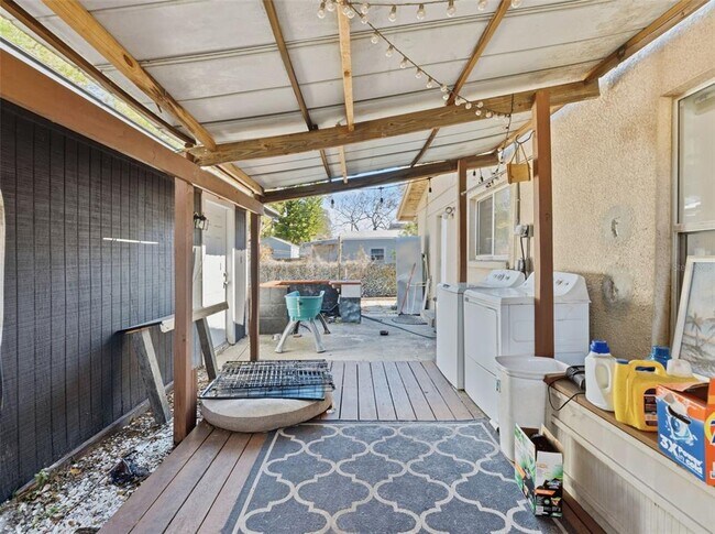 Building Photo - 207 W Broad St