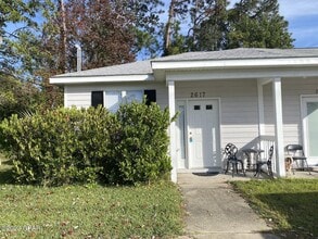 Building Photo - 2617 Cypress St