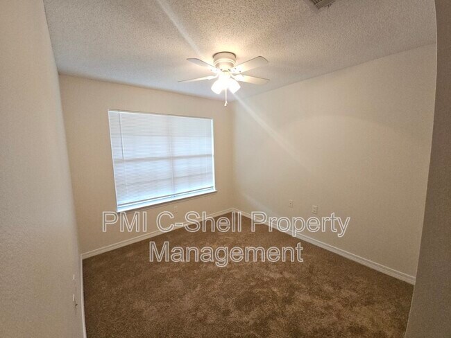 Building Photo - 117 Wildflower Ln