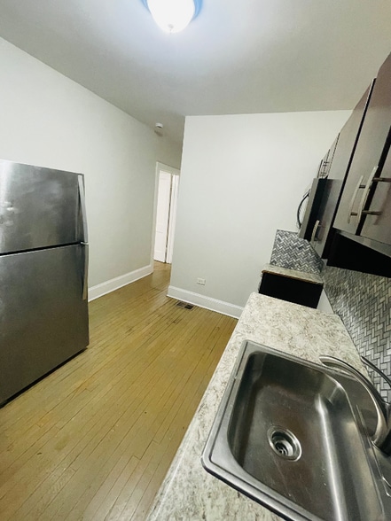 Building Photo - 11327 S King Dr