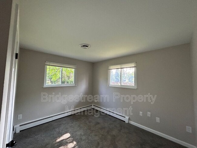 Building Photo - 3920 Barrymore Ln