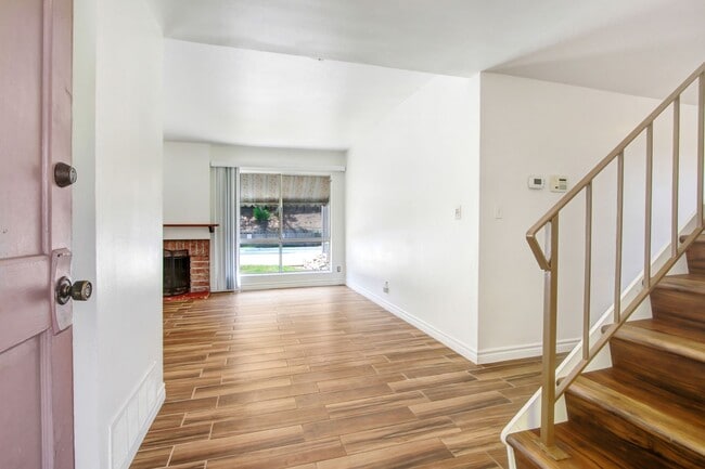 Building Photo - Stunning Mid-Century Modern Home with Pool for Rent for the First Time in Diamond Bar, California!