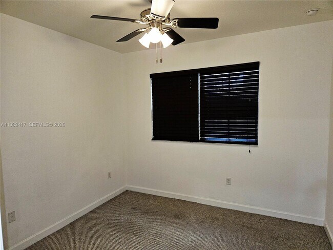 Building Photo - 290 NW 109th Ave