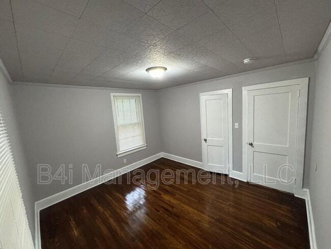 Building Photo - 771 Beaumont Cir