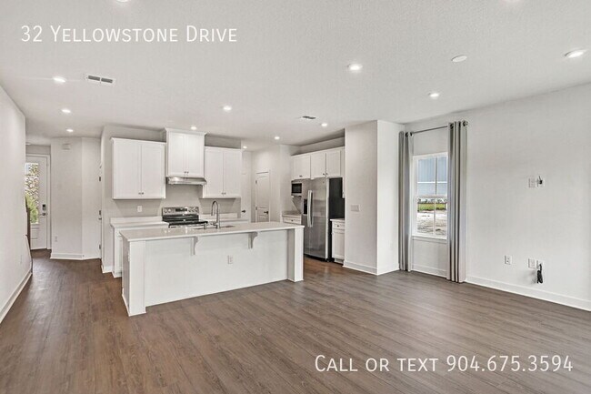 Building Photo - 32 Yellowstone Dr