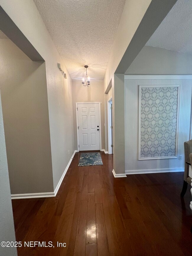 Building Photo - 1607 Harvest Cove Dr