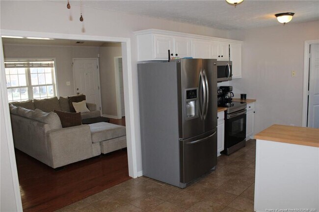 Building Photo - 209 Dolphin Dr